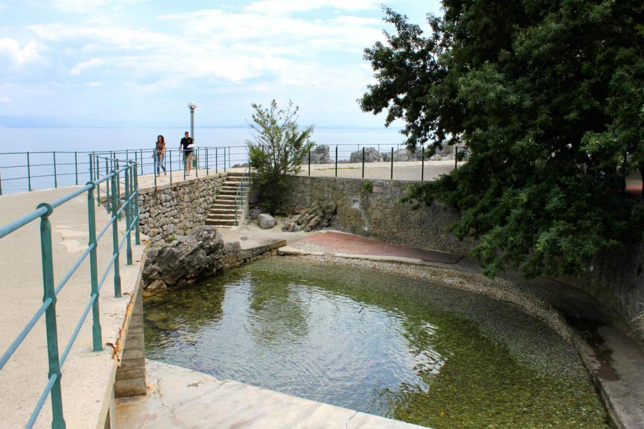 Apartments With A Parking Space Lovran, Opatija - 7869 외부 사진