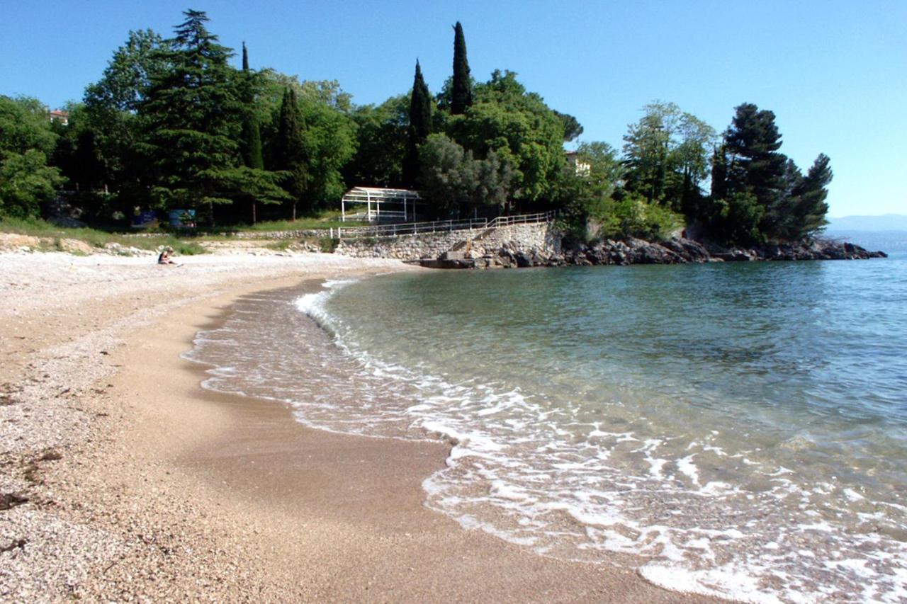 Apartments With A Parking Space Lovran, Opatija - 7869 외부 사진