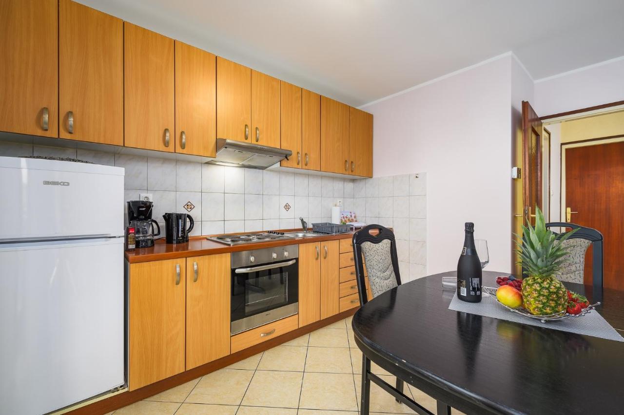 Apartments With A Parking Space Lovran, Opatija - 7869 외부 사진