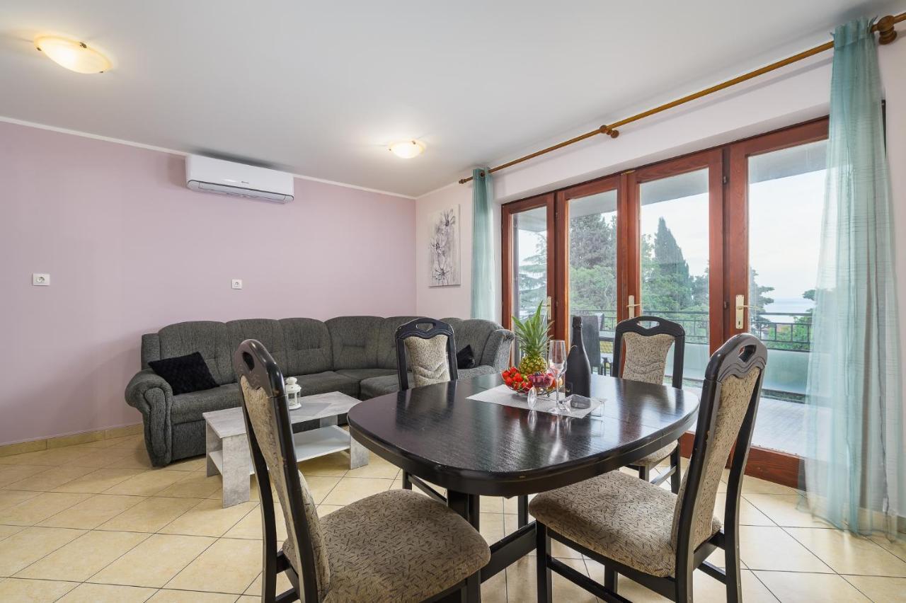 Apartments With A Parking Space Lovran, Opatija - 7869 외부 사진